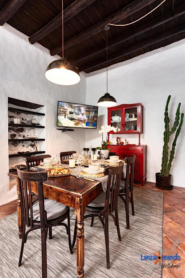 Vivienda Vacacional El Patio De Franky Teguise  Ngoại thất bức ảnh